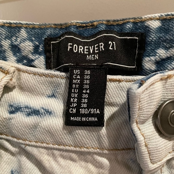 Forever 21 Distressed Heavy Denim Bleached Spots Contrast Stitching Rips - Picture 3 of 5